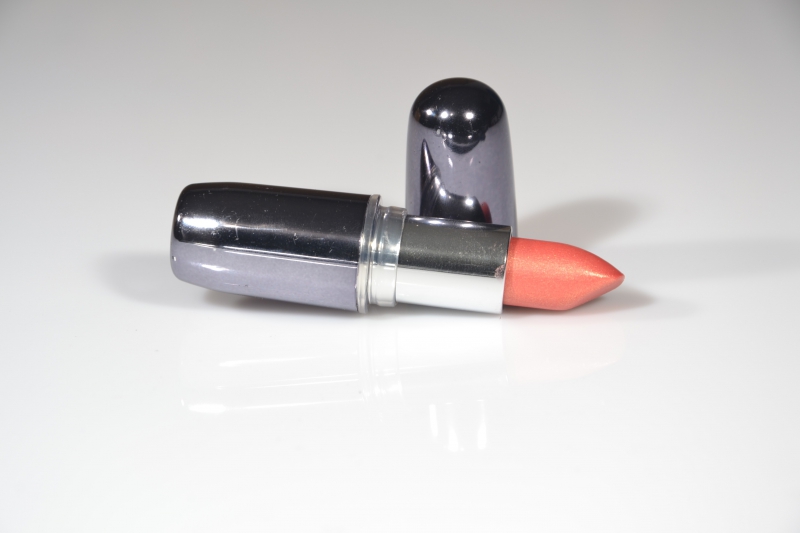 esthetique-COLOMARS-min_lipstick-273109